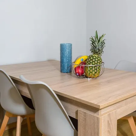 Metropolitan, Nilie Hospitality Mgmt Apartmán Soluň